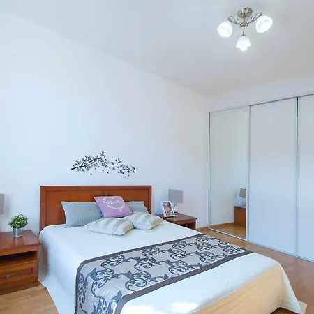 Modern Zborovska *