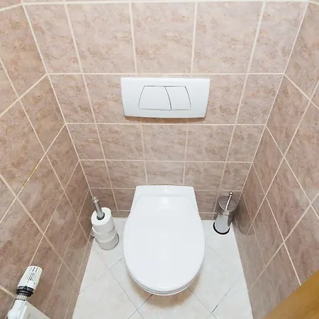 Modern Zborovska * פראג
