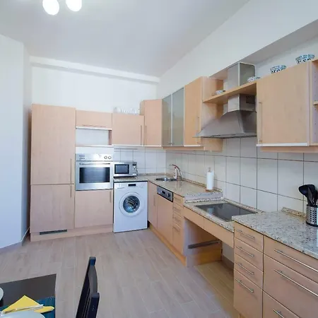 דירה Modern Zborovska