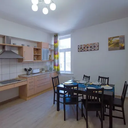 Modern Zborovska * פראג